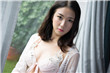 洪金宝携小妻子走红毯