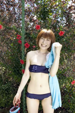 赵露思的乳液头被吃